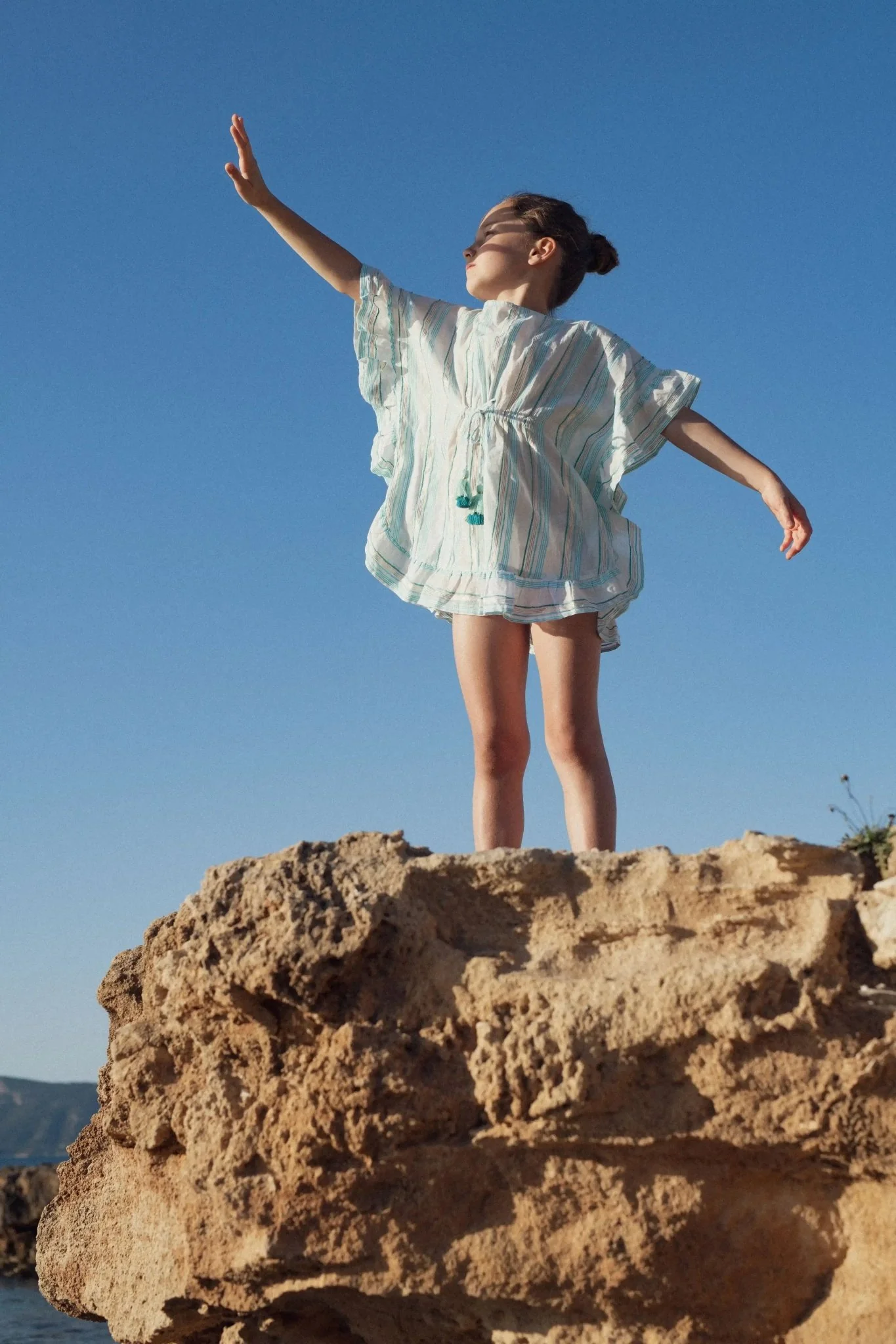 Caftan rayé lurex fille, aqua/or | BAHIA - Image 3