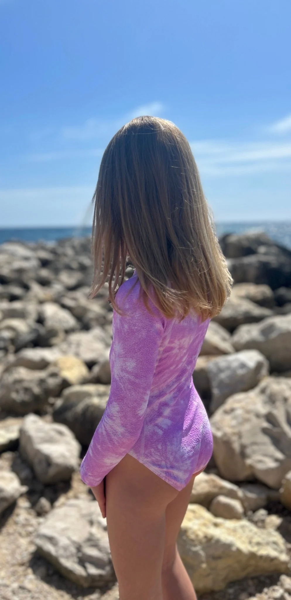 Maillot de bain manches longues anti UV fille, tie dye lilas | COMBI TAHAA - Image 4